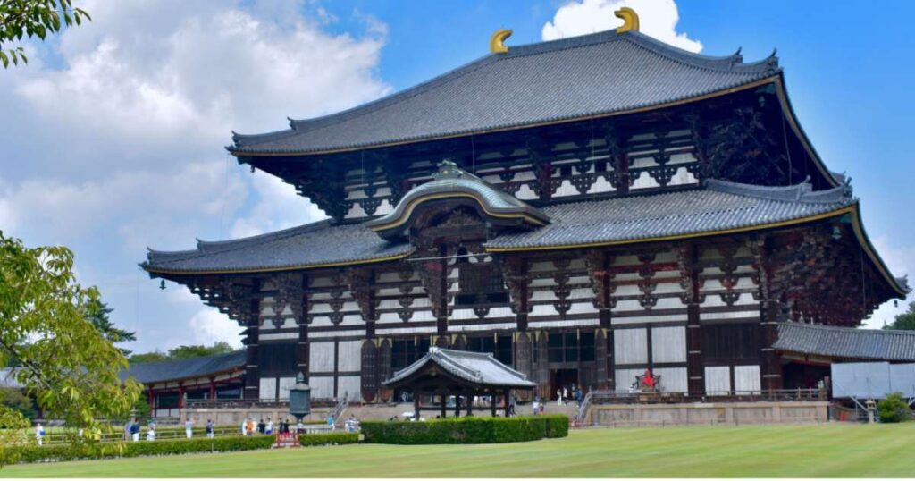 6. Nara - The Top Family-Friendly Stay in Japan 