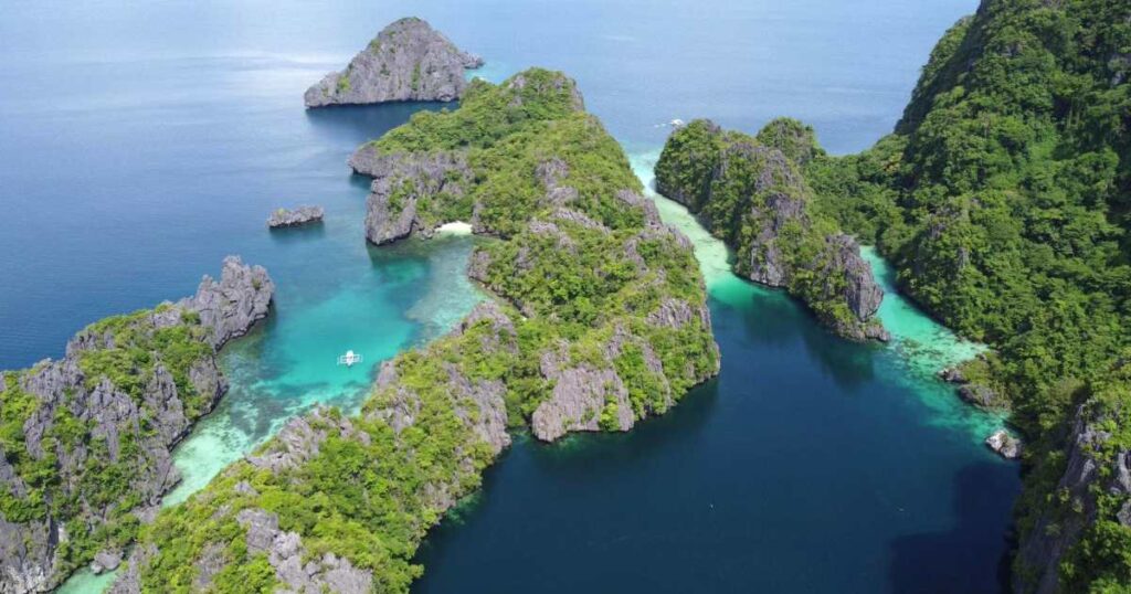 Big Lagoon in El Nido Palawan