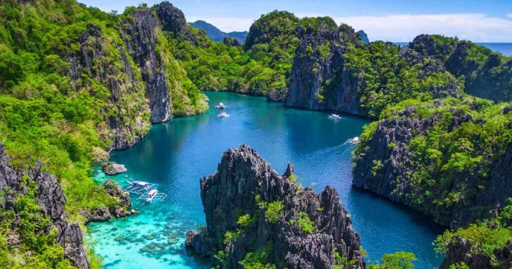 Big Lagoon in El Nido Palawan