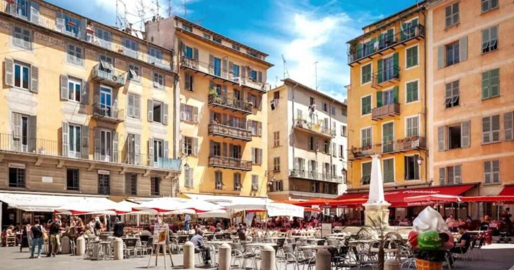 Great Holiday Flat - Quiet in Old Town up to 4 Close to Beaches + Discovering Exquisite Stays in Nice Old Town