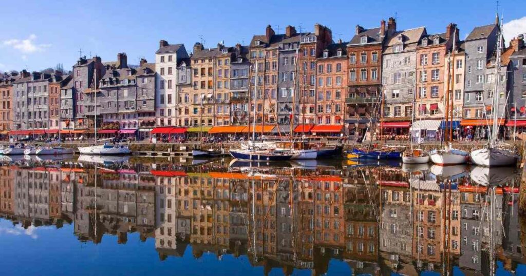 Honfleur: Quaint Harbor Town Charm