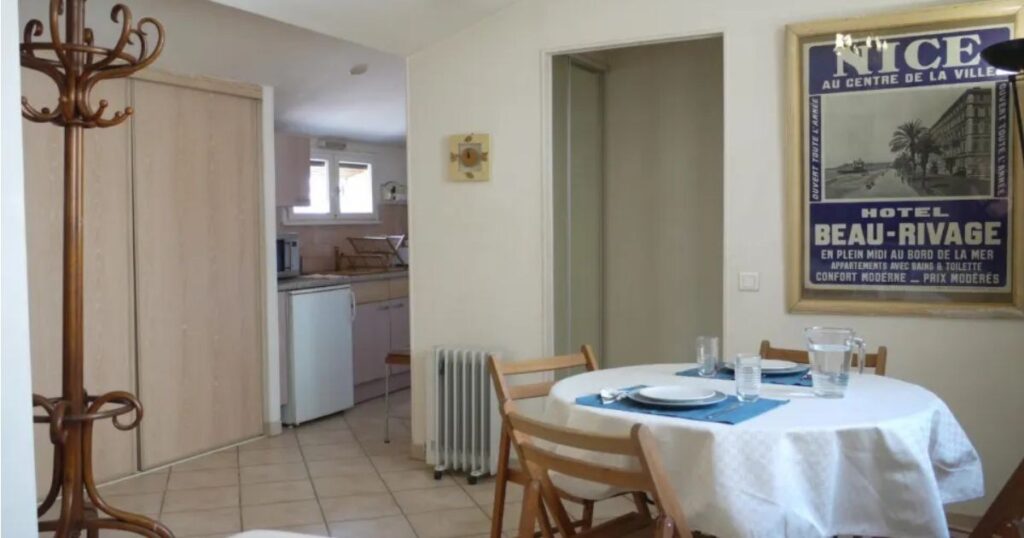 Studio 6 – A Spacious and Calm Studio Flat in the Old Town of Nice