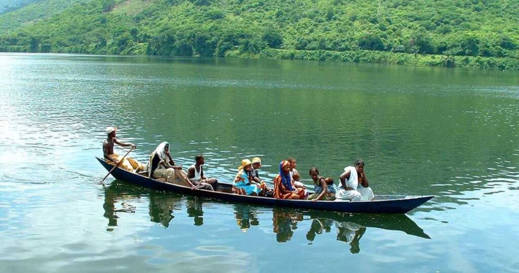 Lake Volta: Tranquility and Serene Views + Ghana's Top 10 Wonders