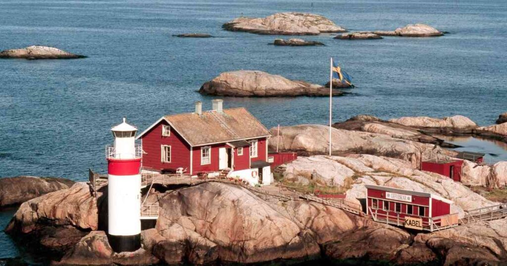 Gothenburg's Archipelago: A Natural Wonder + Discovering the Most Gorgeous Spots in Sweden